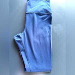 ALO Yoga Airbrush Winter Warm high waist nocturne legging

Navy Blue